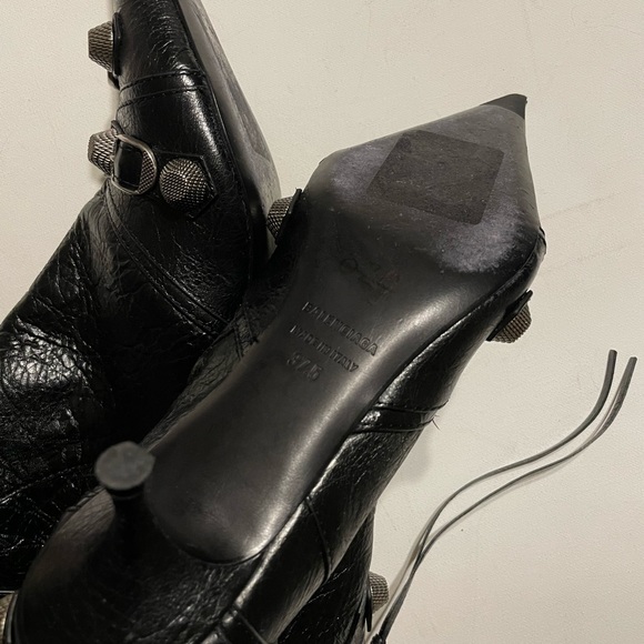 BALENCIAGA Le Cagole studded crinkled-leather ankle boot - Picture 6 of 8